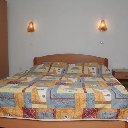 Seaside With A Swimming Pool Brodarica, Sibenik - 4249