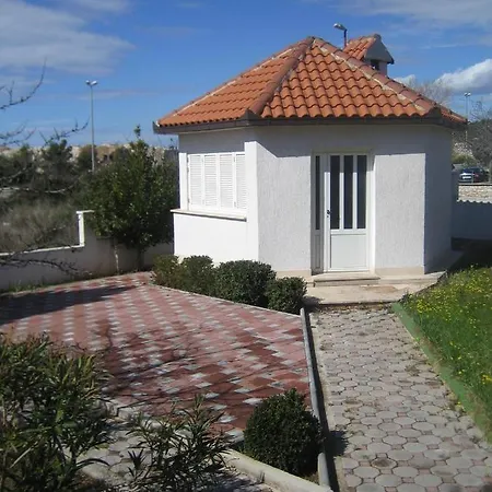 Seaside With A Swimming Pool Brodarica, Sibenik - 4249 Brodarica