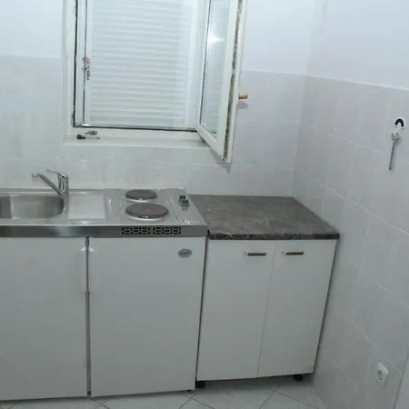 Seaside With A Swimming Pool Brodarica, Sibenik - 4249 *