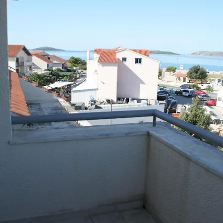 Seaside With A Swimming Pool Brodarica, Sibenik - 4249 *