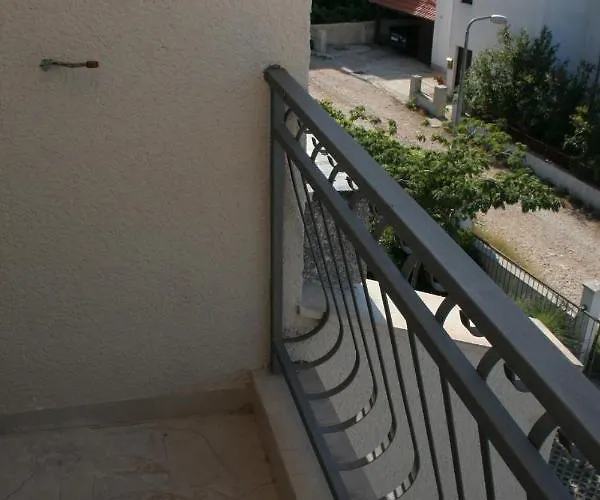 Appartement Seaside With A Swimming Pool Brodarica, Sibenik - 4249 Brodarica (Sibenik-Knin)