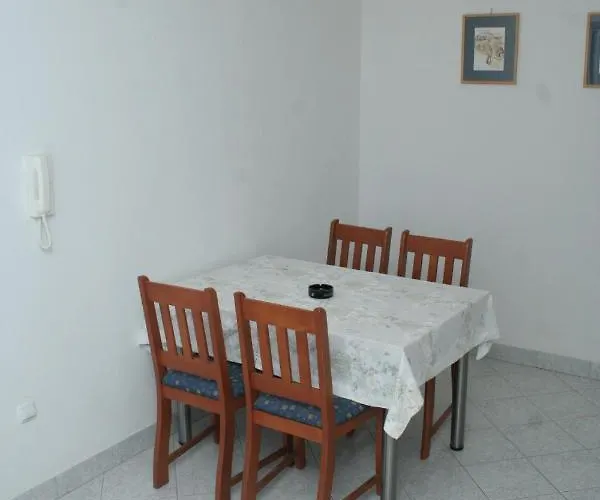 Seaside With A Swimming Pool Brodarica, Sibenik - 4249 Appartement