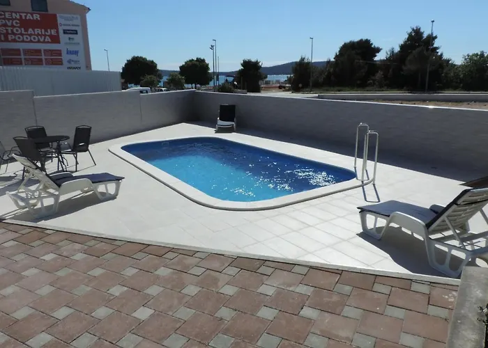 Seaside With A Swimming Pool Brodarica, Sibenik - 4249 Appartement Brodarica (Sibenik-Knin)