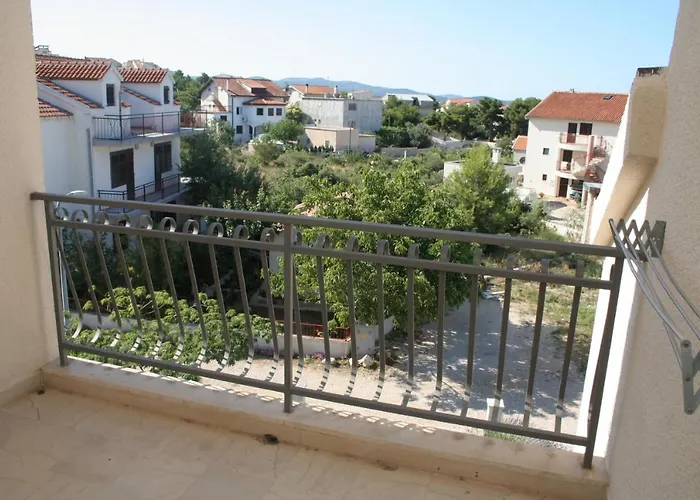 Seaside With A Swimming Pool Brodarica, Sibenik - 4249 * Brodarica (Sibenik-Knin)
