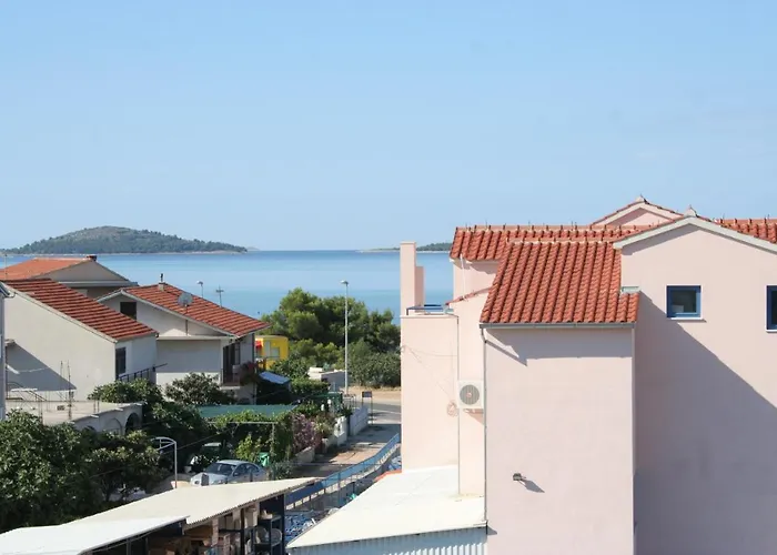 Seaside With A Swimming Pool Brodarica, Sibenik - 4249 *