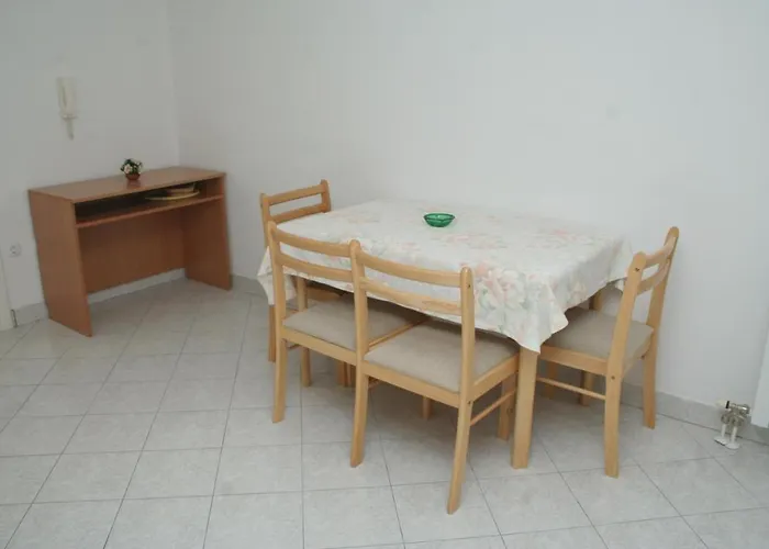 Seaside With A Swimming Pool Brodarica, Sibenik - 4249