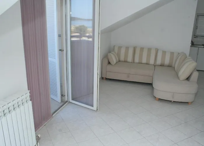 Seaside With A Swimming Pool Brodarica, Sibenik - 4249 Appartement Brodarica (Sibenik-Knin)