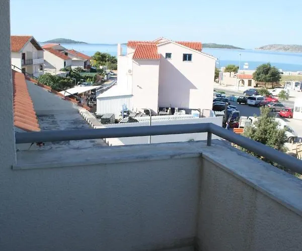 Seaside With A Swimming Pool Brodarica, Sibenik - 4249 *