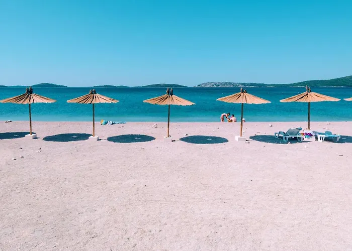 Seaside With A Swimming Pool Brodarica, Sibenik - 4249 Appartement